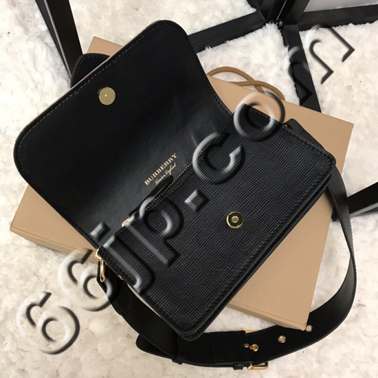 バーバリーバッグ着用イメージ
